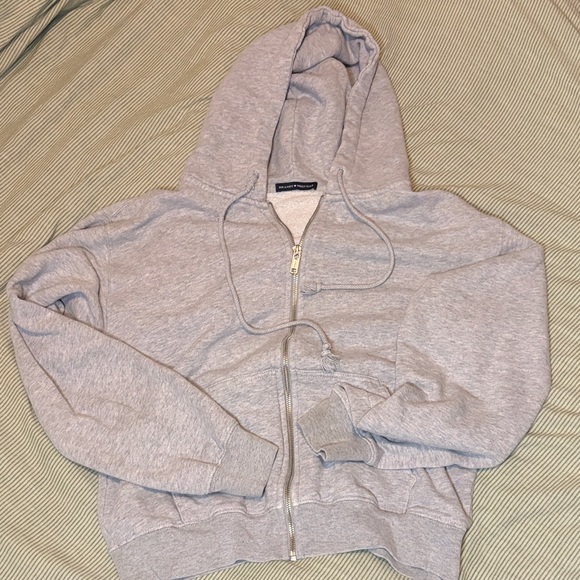 Brandy Melville Sweaters - Brandy Melville Gray Hoodie Sweater